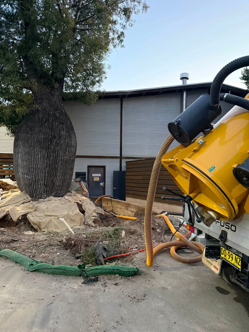 Rear-mounted vacuum equipment prepared on site