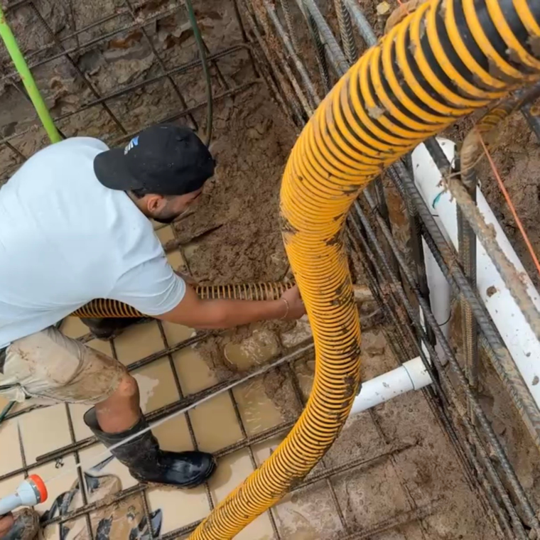 NDD excavation potholing around live gas and water services Sydney