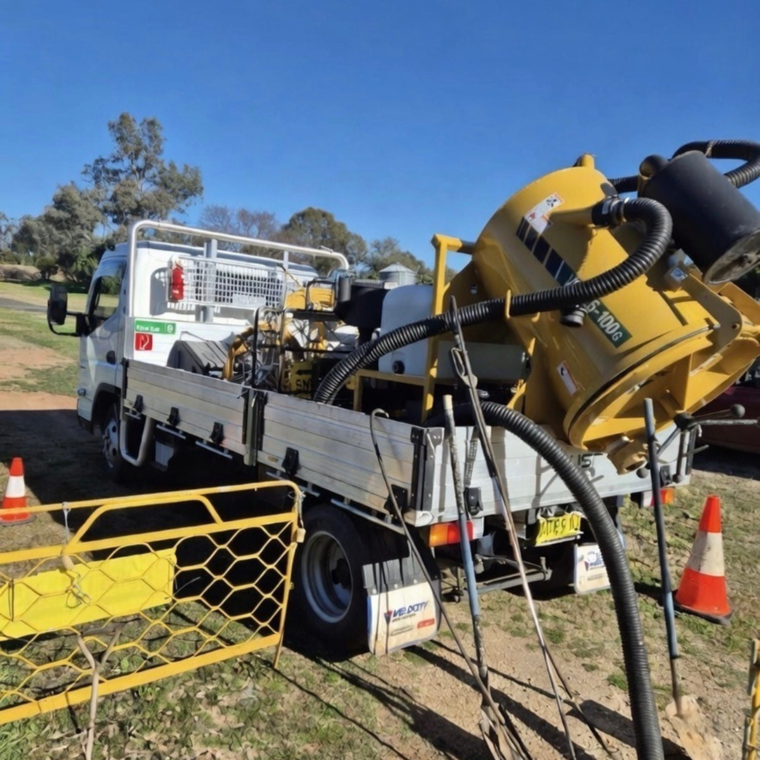 Mini vac truck hire tight side access Sydney residential