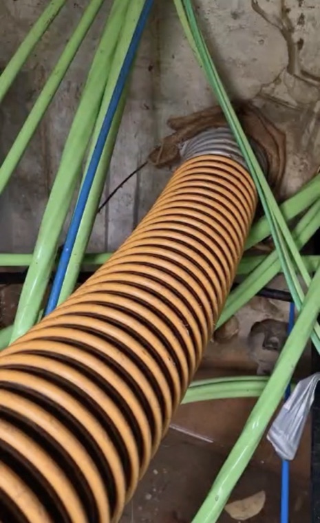 Vac truck hire underground pipe exposure service locating Sydney